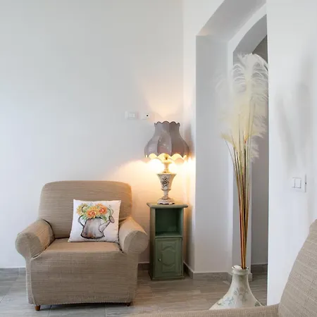 Apartment M&c Viale Dei Giardini - Spazioso Finemente Arredato A