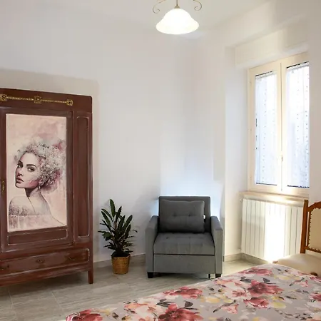 M&c Viale Dei Giardini - Spazioso Finemente Arredato A Apartment
