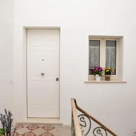 M&c Viale Dei Giardini - Spazioso Finemente Arredato A